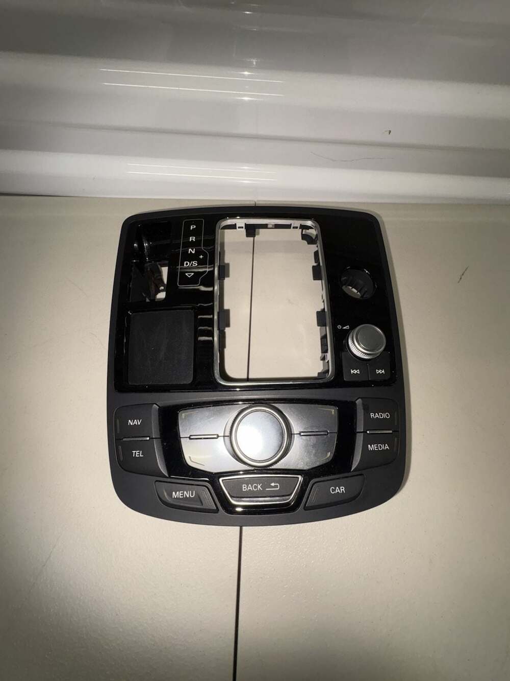 Audi MMI Center Control Module Panel 4G1919612Q